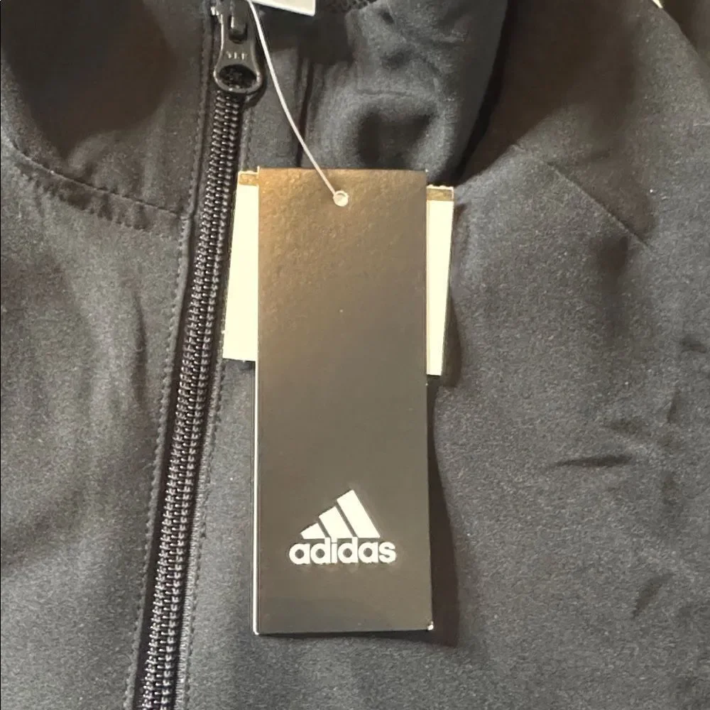 Adidas Men’s Full Zip Black Athletic Jacket Lightweight Size M RARE SAMPLE NEW